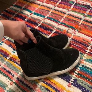 Women’s black hi-top platform wedges